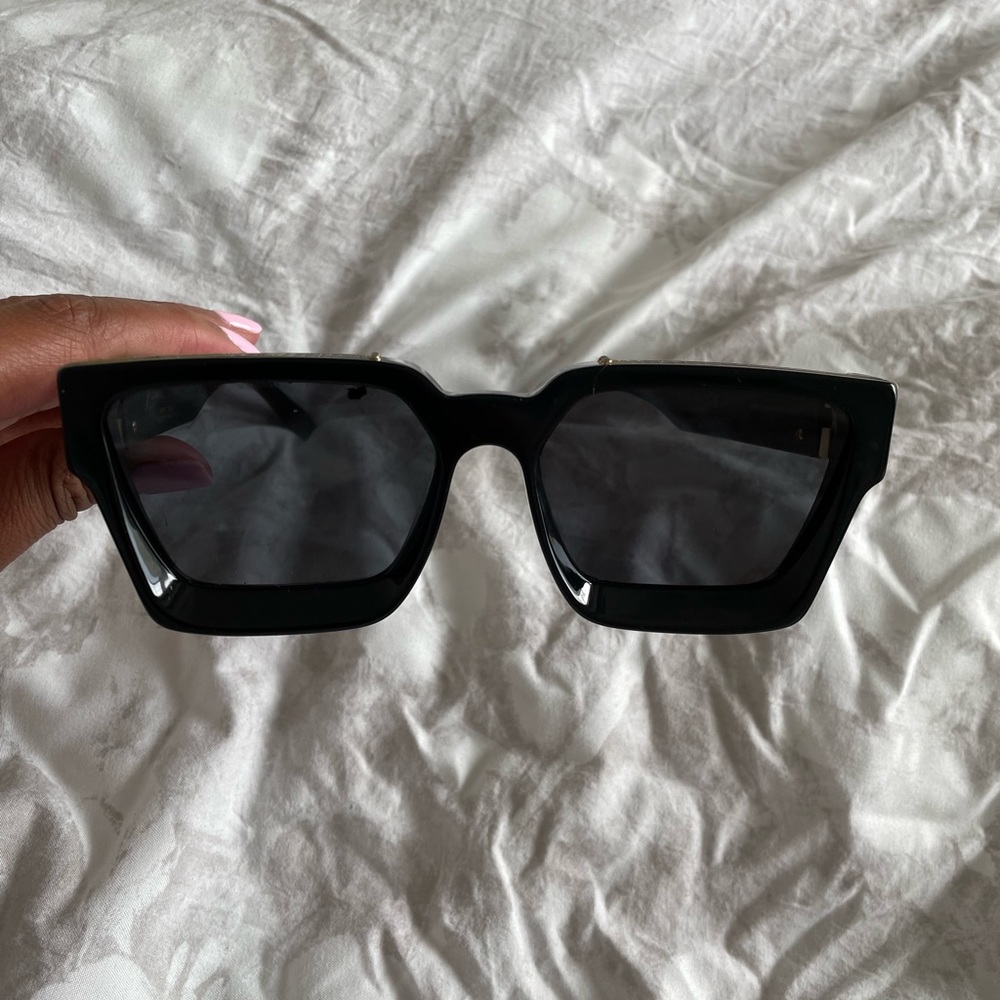 Louis Vuitton Millionaire sunglasses